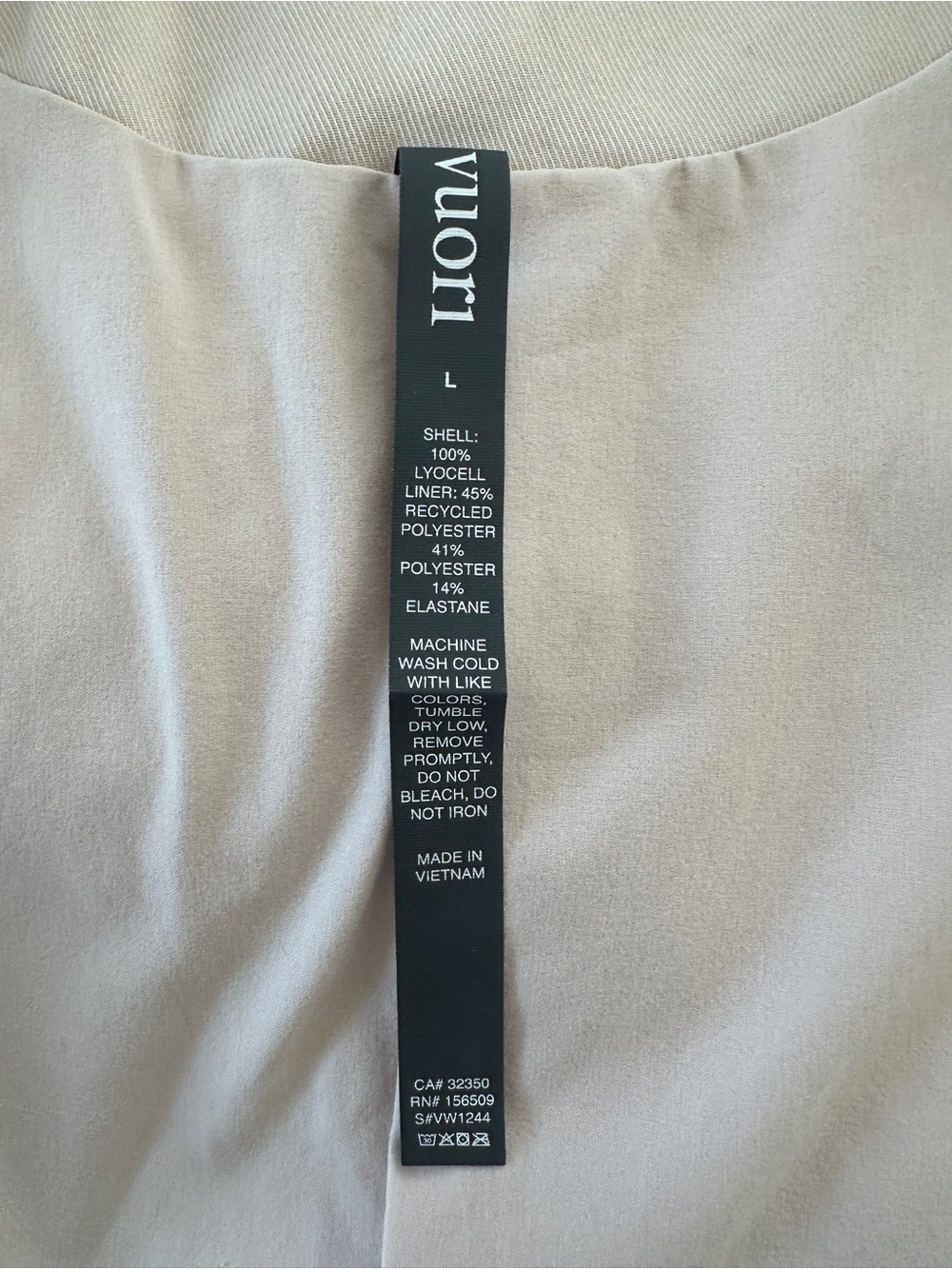 Vuori Women's Button-Front V-Neck Vest - Picture 5 of 6